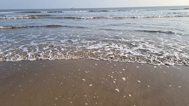 Very Relaxing Ocean Waves In Slow Motion | #Shorts