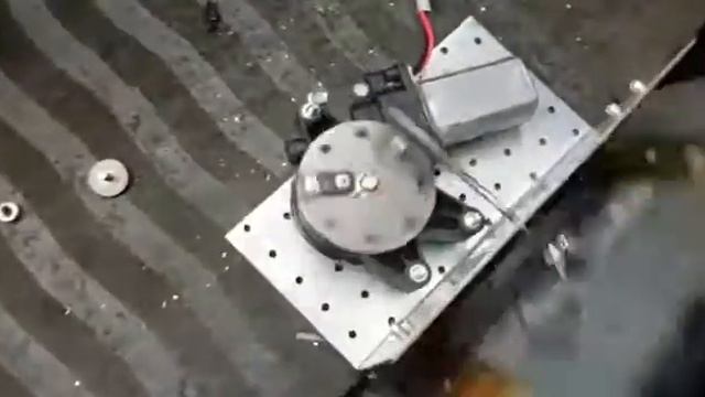 Откидной номер на авто без троса 1