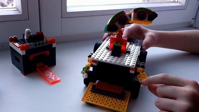 конструктор лего,венатор,,валли,маленький замок,тысячилетний сокол