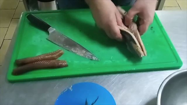 Разделка селёдки на филе