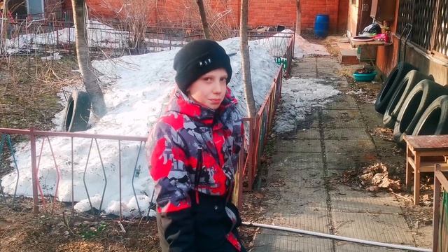 Гуляем во дворе.. весна. Чай из солох аула. Уборка после зимы