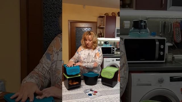 Контейнери за лук, чесън, картофи и контейнер за отпадъци