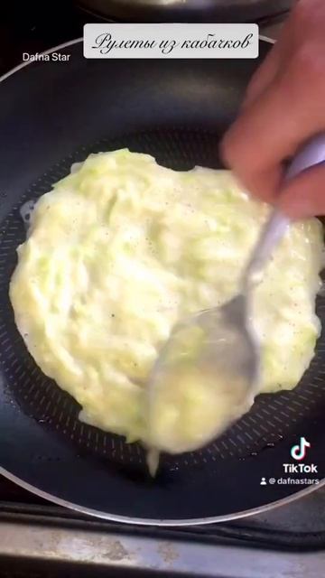 Самые вкусные рулеты из кабачков когда не знаешь что приготовить #dafnastar #zucchini #meat