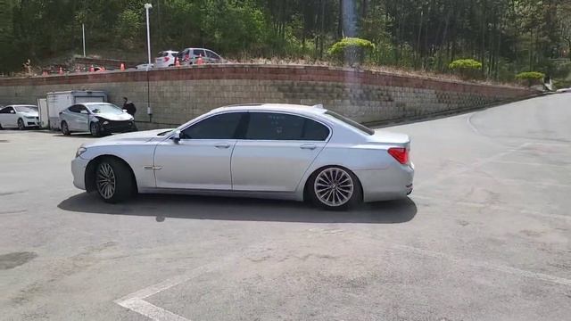 2011 BMW 750Li XDrive