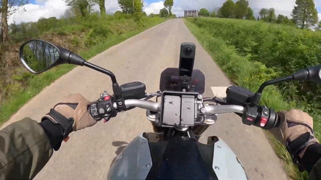 Essai BMW R 1250 R 2024 - Un Roadster Expressif 💪