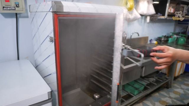 Vietnamese Seafood Collection | Sea Snail, Giant Isopod, Moray Eel, Shrimps, Urchin