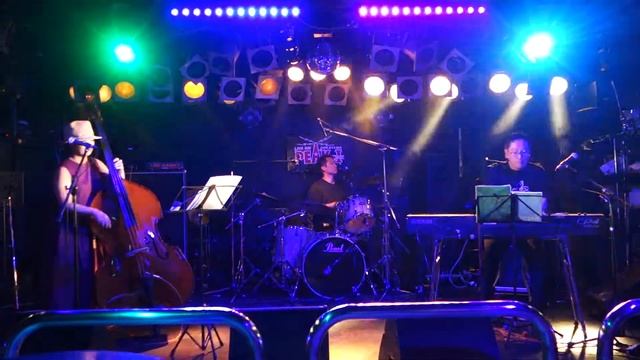 産業革命 By Jazz E Dieta