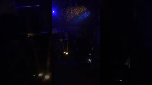 Моя мамочка поет в ресторане 