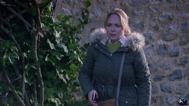 Emmerdale - Vanessa Is Horrified To See Pierce