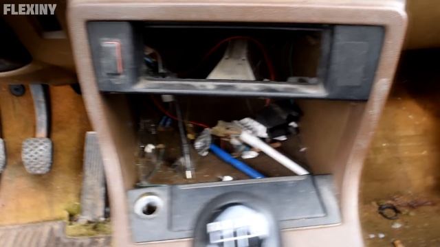 1981 BMW E28 520i After 9 Years Of Sitting (1080p)