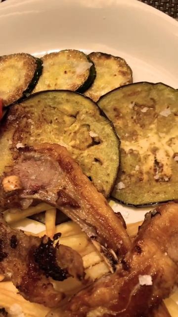 Бараньи ребрышки, Вкусно, но очень жирно. Испанский ужин в отеле