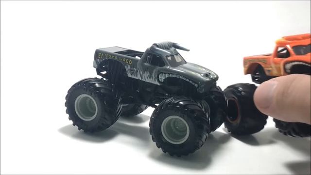 #Spinmaster #MonsterJam #Mix08 SPIN MASTER MONSTER JAM Mix 08 OverCast El Toro Loco Review