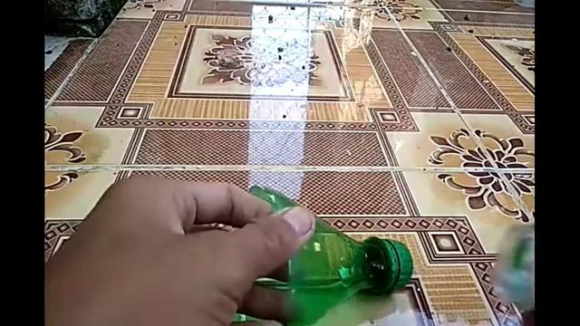 CARA MEMBUAT TEMPAT SIKAT GIGI SENDIRI DARI BOTOL BEKAS