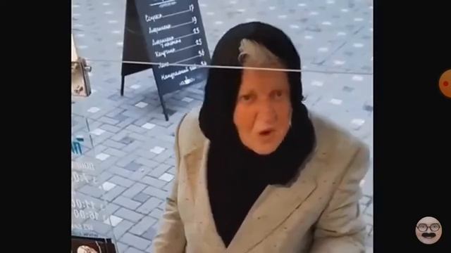Мирон и Кирилл смотрят Алежу.