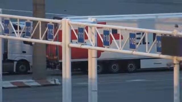 Cross-channel Traffic Resumes In Calais Port After Brexit Takes Effect | AR.T