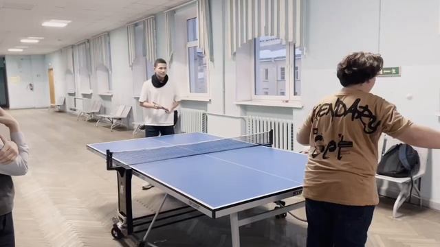Школьный новогодний турнир по настольному теннису