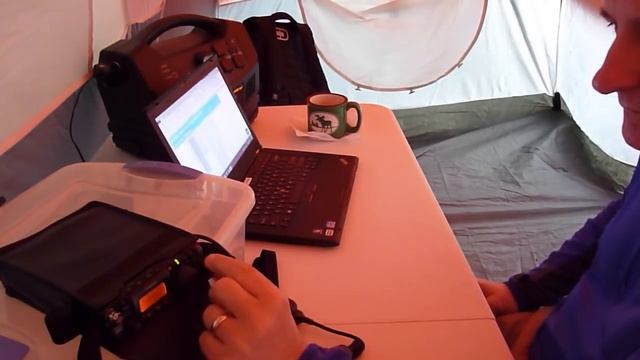 Field Day 2015 - QRP With The Yaesu FT-817 In The Pouring Rain