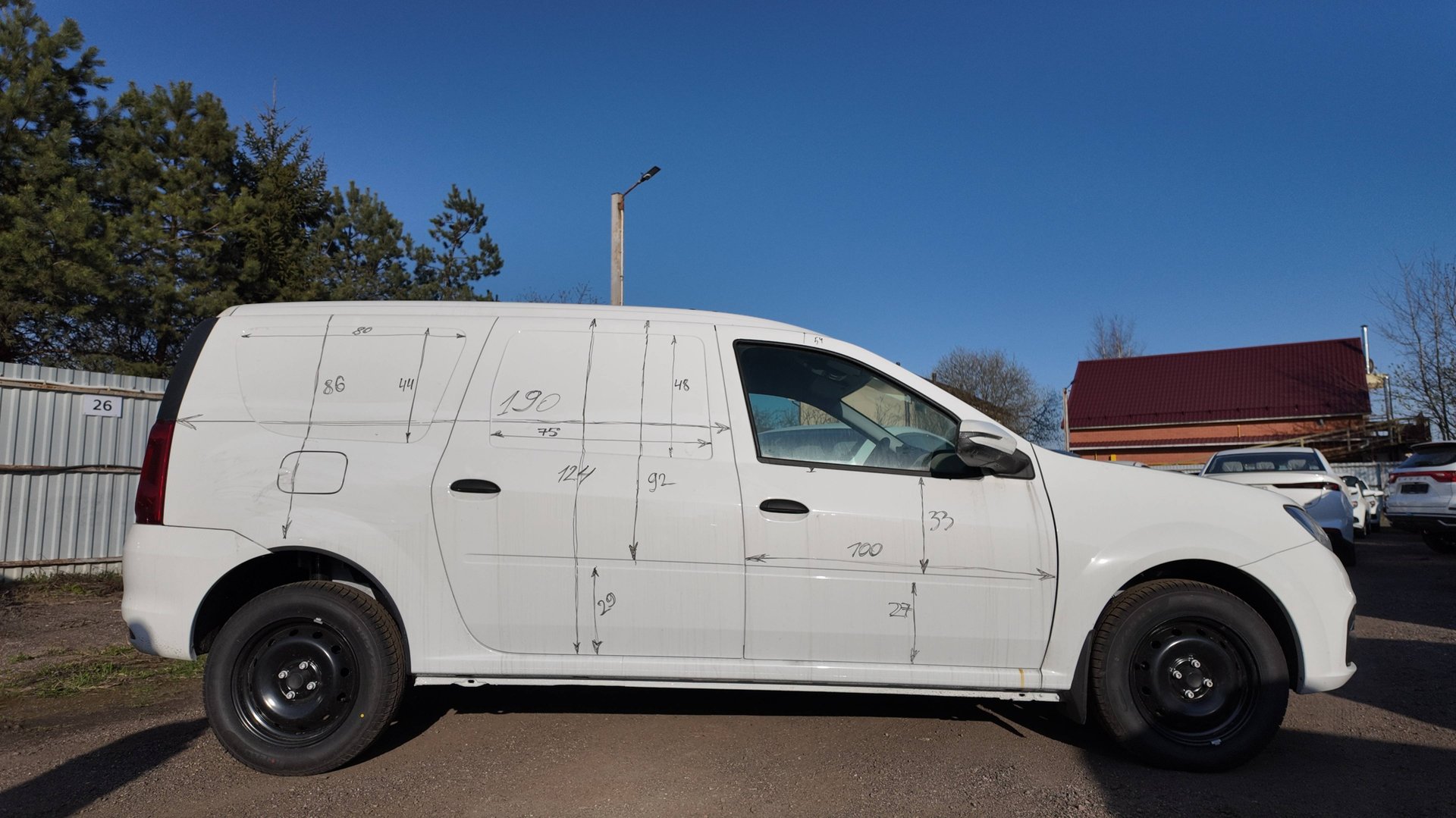 Lada Largus габариты для оклейки  (брендирования)