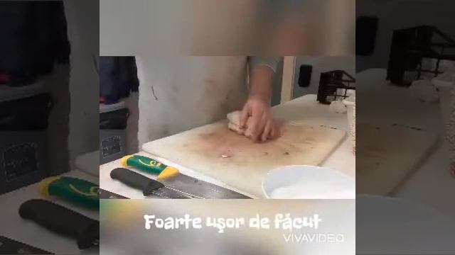 Rulada Din Pulpe De Pui  (Rostini Di Pollo)