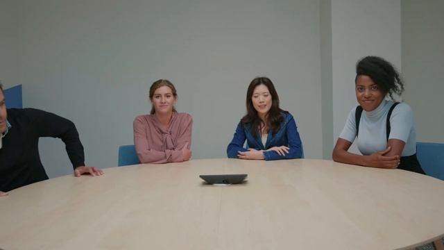 Bring Meeting Equity With Smart Gallery