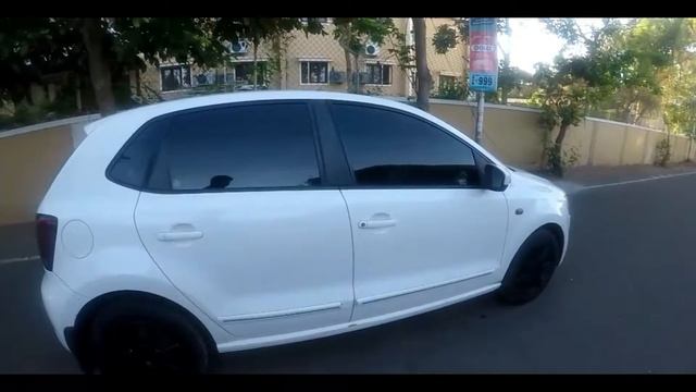VW POLO WHITE