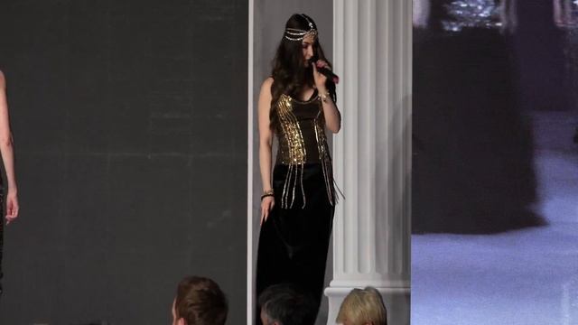 Наталья Самойлова - Estet Fashion Week. Показ дизайнерской одежды от бренда Ирина Романова.Garni Pa