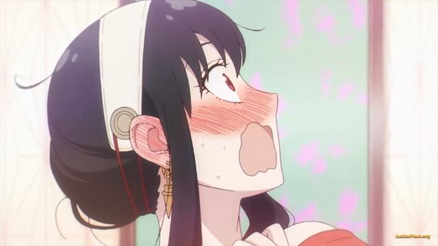 😍ПЕРВЫЙ ПОЦЕЛУЙ😅СЕМЬЯ ШПИОНА🥰