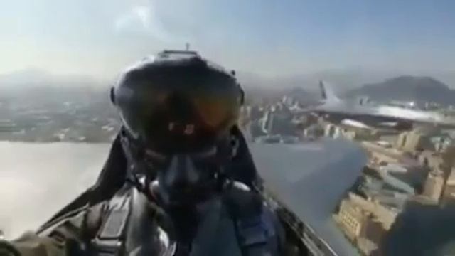 F16 V/s Santiago De Chile,  In The Midle Of The City