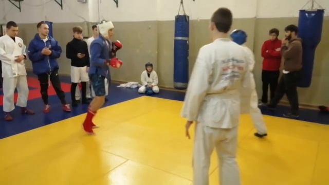Дружественные спарринги по Миксфайту. Воин - Юрасовец Кострома.