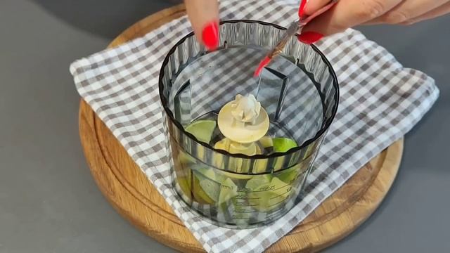 Drei Stunden Am Tag Ohne Pause! Auch Mit 75 Macht Er Seiner Frau Eine Freude