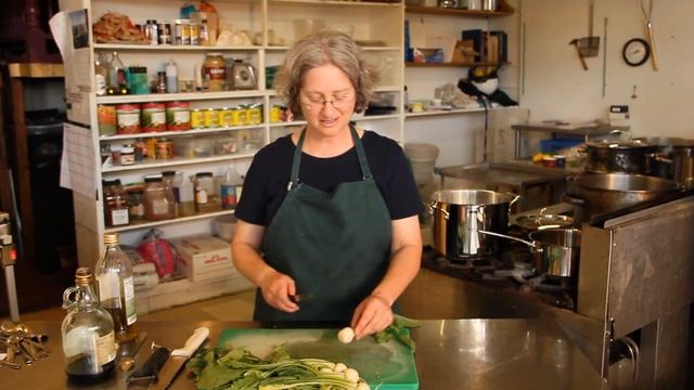 Beet & Squash Recipes : How To Trim Baby Turnips