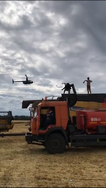 Комбайн Claas Mega 360