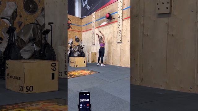 CrossFit-турнир от Crossworld N 1 «У меня лапки»