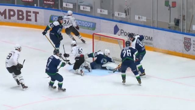 «Мамонты Югры» обыграли лидера «Золотого» дивизиона