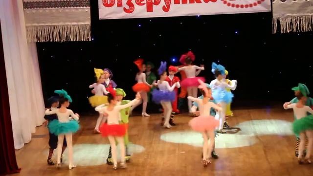 КАРПАТСЬКІ ВІЗЕРУНКИ 2015 