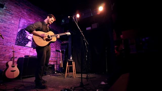 Sincerely, Iris - Waiting Blues (Live @ The Evening Muse)