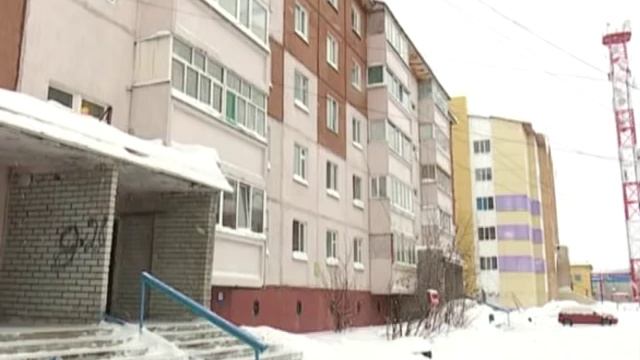 С крыши — на машину  12+