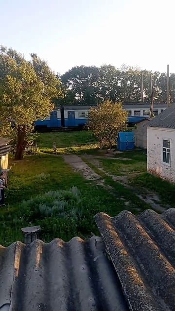 снял электричку с крыши