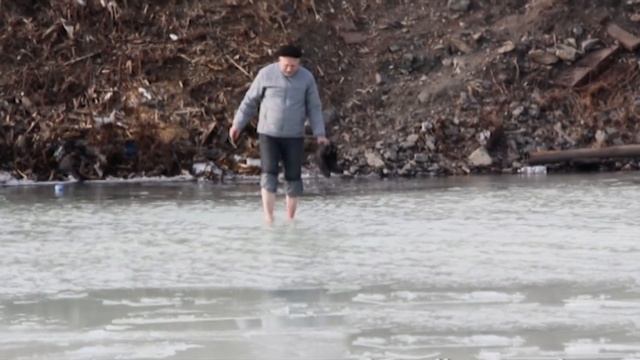 Колыма. Сусуман. Переправа через Берелех. Коля идет на Заводскую