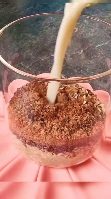 Healthy Breakfast Idea: Tasty Blueberry Overnight Oats