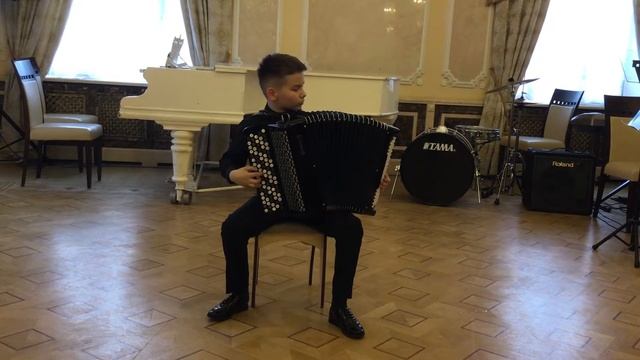 22.04.18 Отчетный концерт учащихся школы, посвященный 75-летию Н.А.Петрова