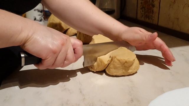 We Tried The Lithuanian National Dish - CEPELINAI & KIBINAI Recipes + NATURAL PAINT FOR EGGS