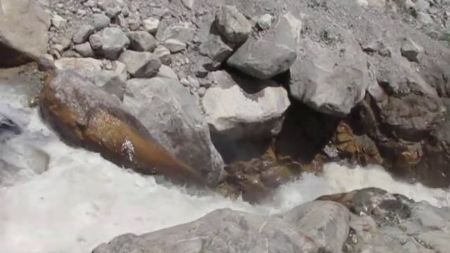 Речка на подъёме к перевалу Грановского