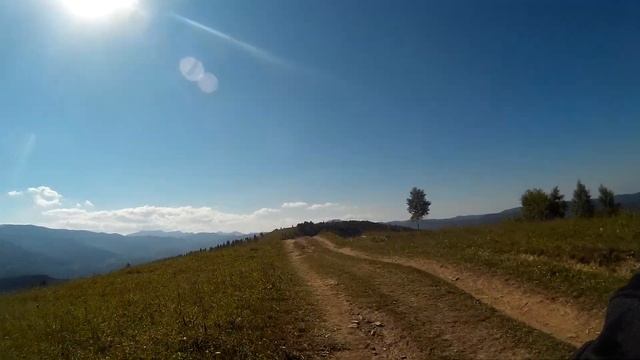 Спуск до сироварні під г.Маковиця(984.5м)