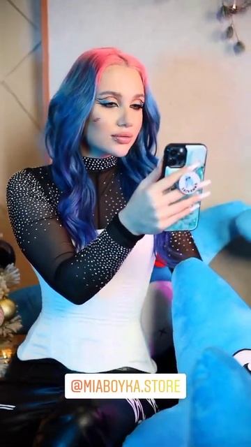 Миа Бойка открыла свой магазин 😍