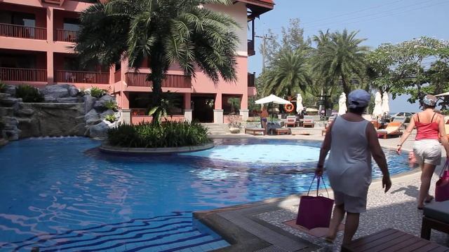Swimming Pool - Seaview Patong Hotel