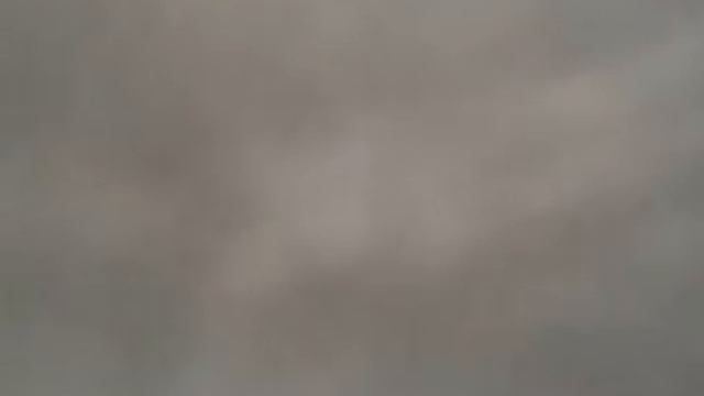 На бреющем...осторожно мат..