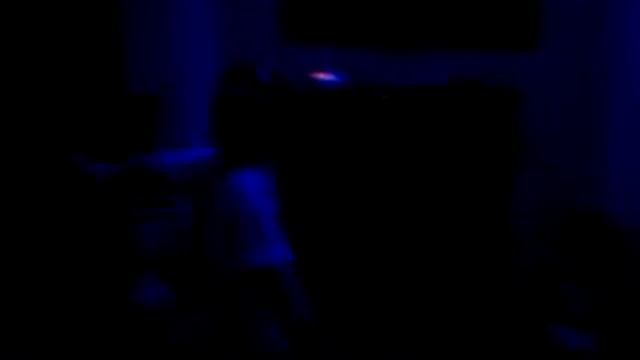 Пляшет под Бьянку;)