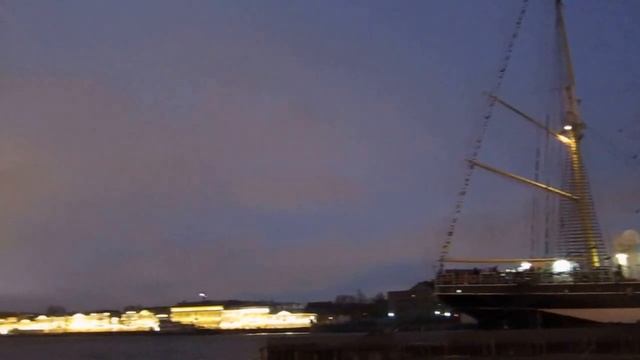 Парусник Крузенштерн набережная л-та Шмидта