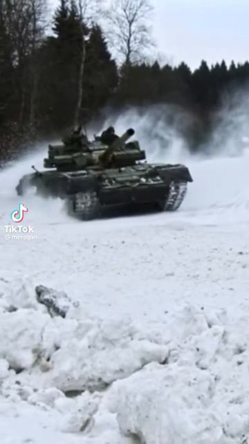 РУССКИЕ ИДУТ!!!! #SHORTS